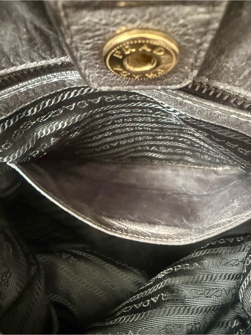 Prada GUC Vitello Shine - Picture 6 of 16